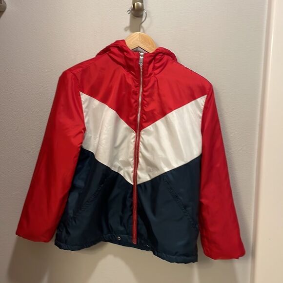 H and M Divided woman’s blue, white and red puffer jacket. - Picture 2 of 11